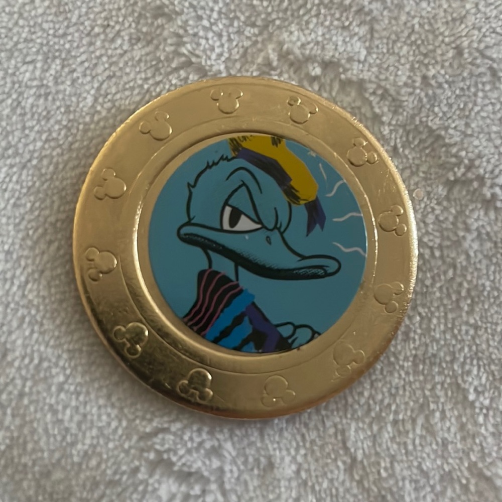 Frankford Donald light blue background coin